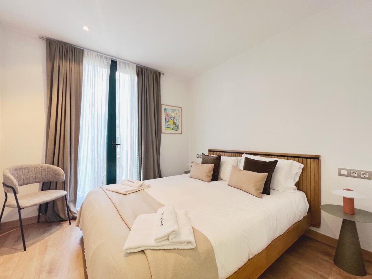 Stay U-Nique Apartments Urquinaona II Barcelona Bagian luar foto